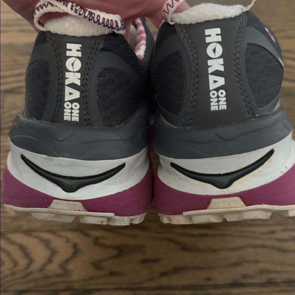 Hoka One One Hubble Women's Dark Gray and Pink Athletic-9 - Picture 4 of 11